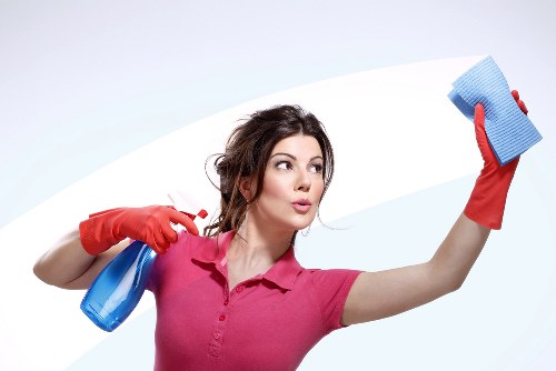 Washroom and communal area commercial cleaning in Barnes